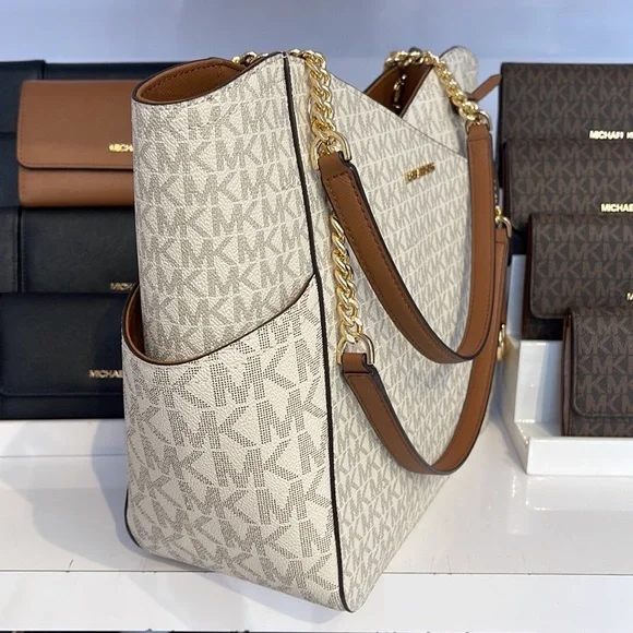 Michael Kors Jet Set Travel Large Chained Tote Shoulder Bag MK Vanilla 

NWT - Picture 11 of 16